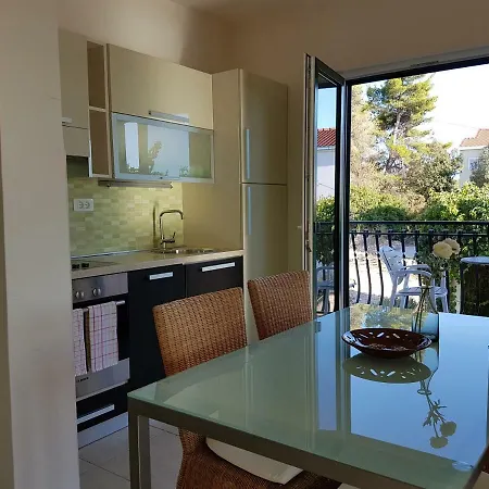 Berg Apartment *